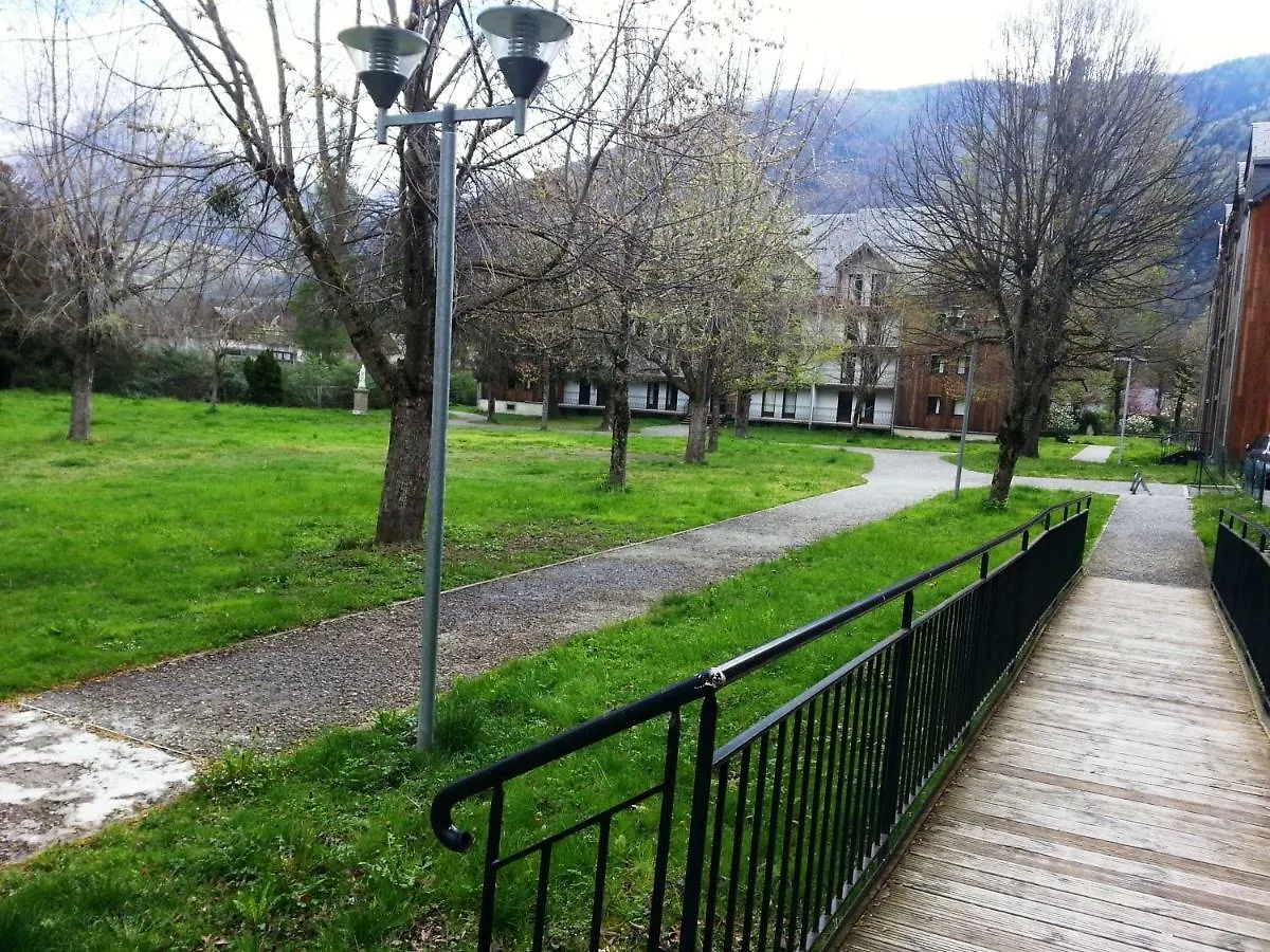 Appartement T3 Luchon Cure / Ski Bagnères-de-Luchon Francja